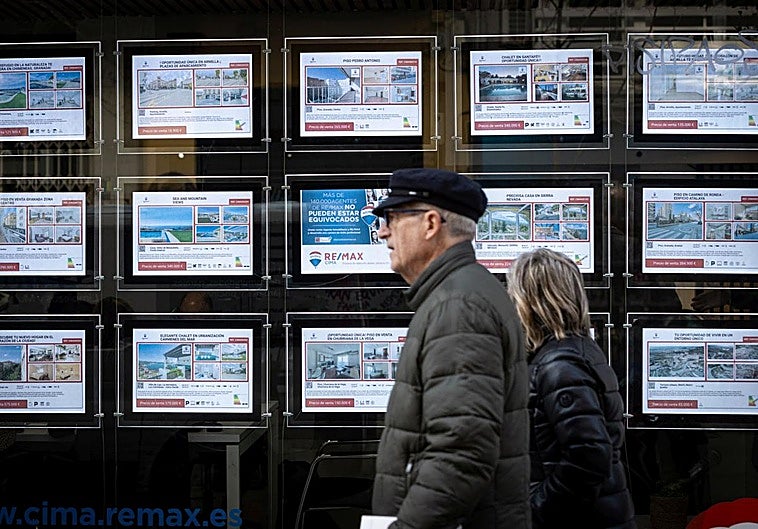 La oferta de pisos por menos de 200.000 euros desaparece de Pajaritos, Plaza de Toros y Fígares